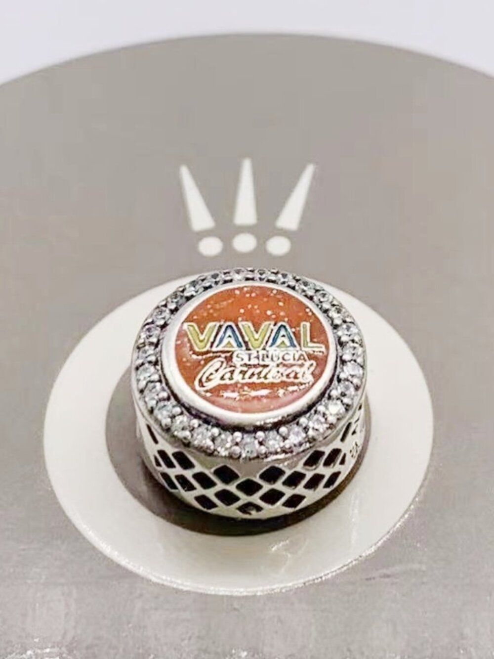 2024 Pandora St Lucia Carnival Charm - Picture 3 of 3